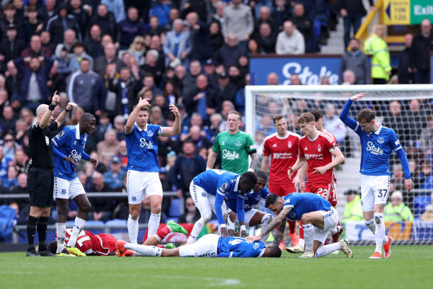 也让对手在 也让对手在